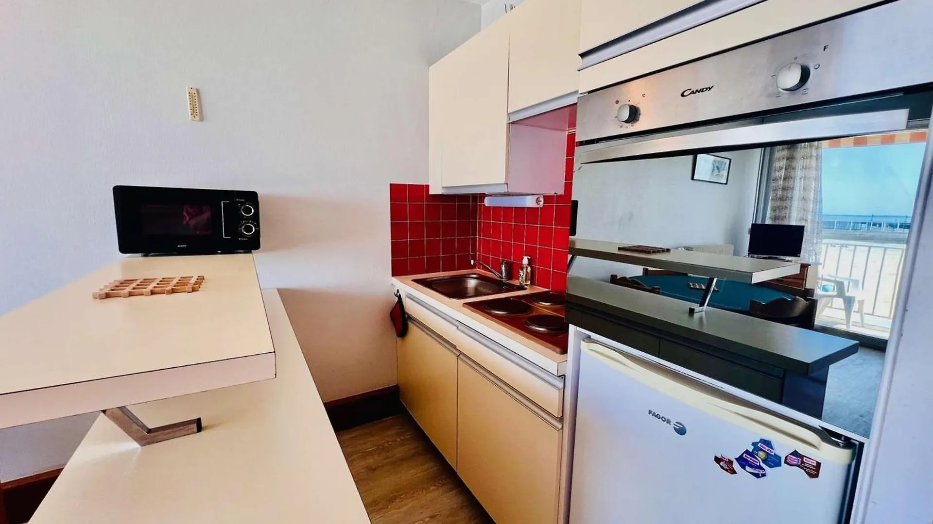 Studio Cosy A Quiberon, 27M², 1Er Etage, 3 Pers, Animaux Admis, Parking, Face Mer - Fr-1-478-98 0*, 基伯龙
